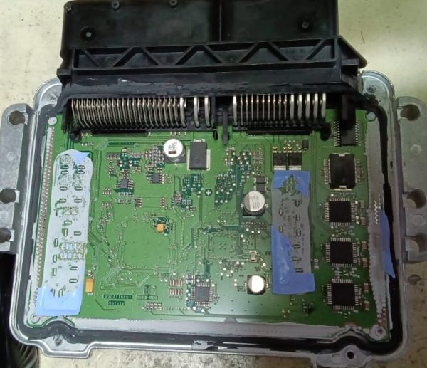 40049 Power And System IC PINOUTS Automatic Gearshift Bosch ECM