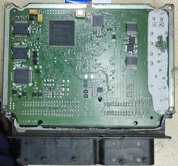Pinouts System IC_EDC17C08_i20,Verna,Creta,Elantra Diesel  Bosch ECM Part No.0281018626_System IC [8905507184, 8909000864] - Image 2